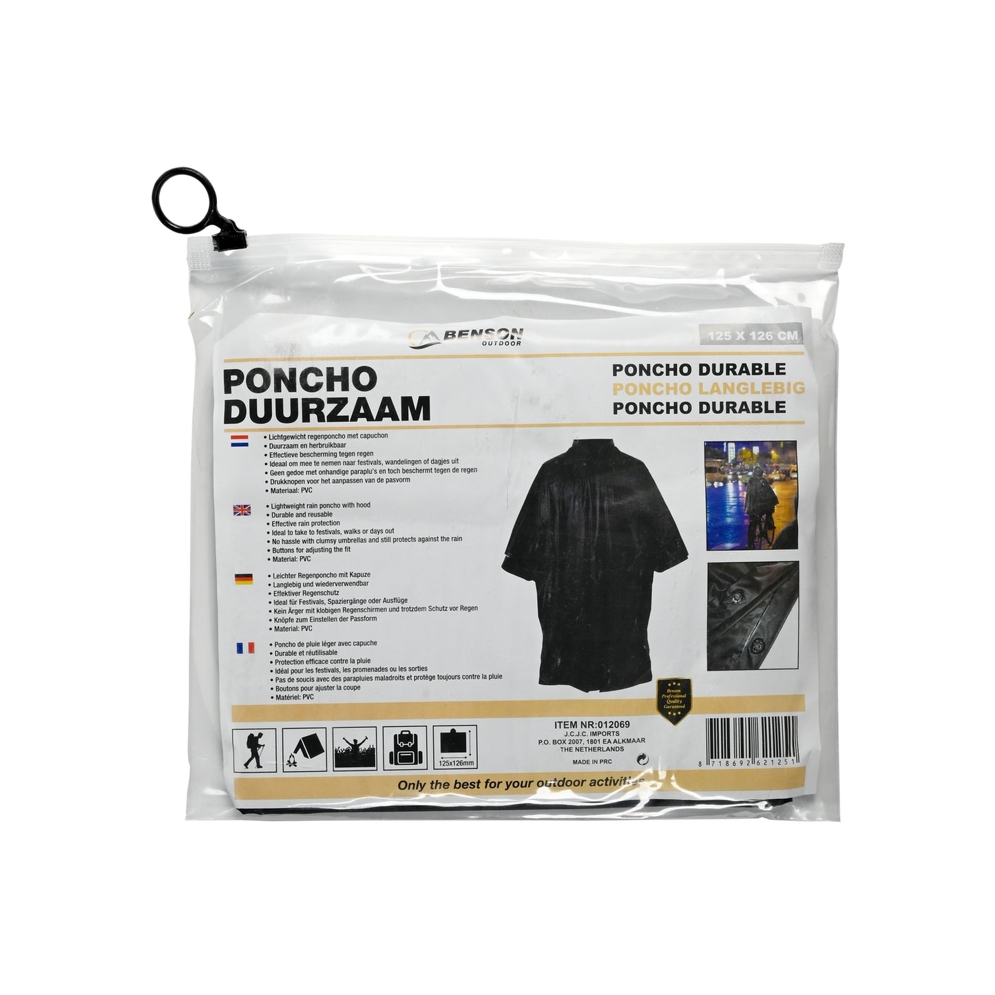 Verpackung eines schwarzen Regenponchos mit Produktinformationen in mehreren Sprachen, Produktfoto und Anwendungsbildern auf der Vorderseite.