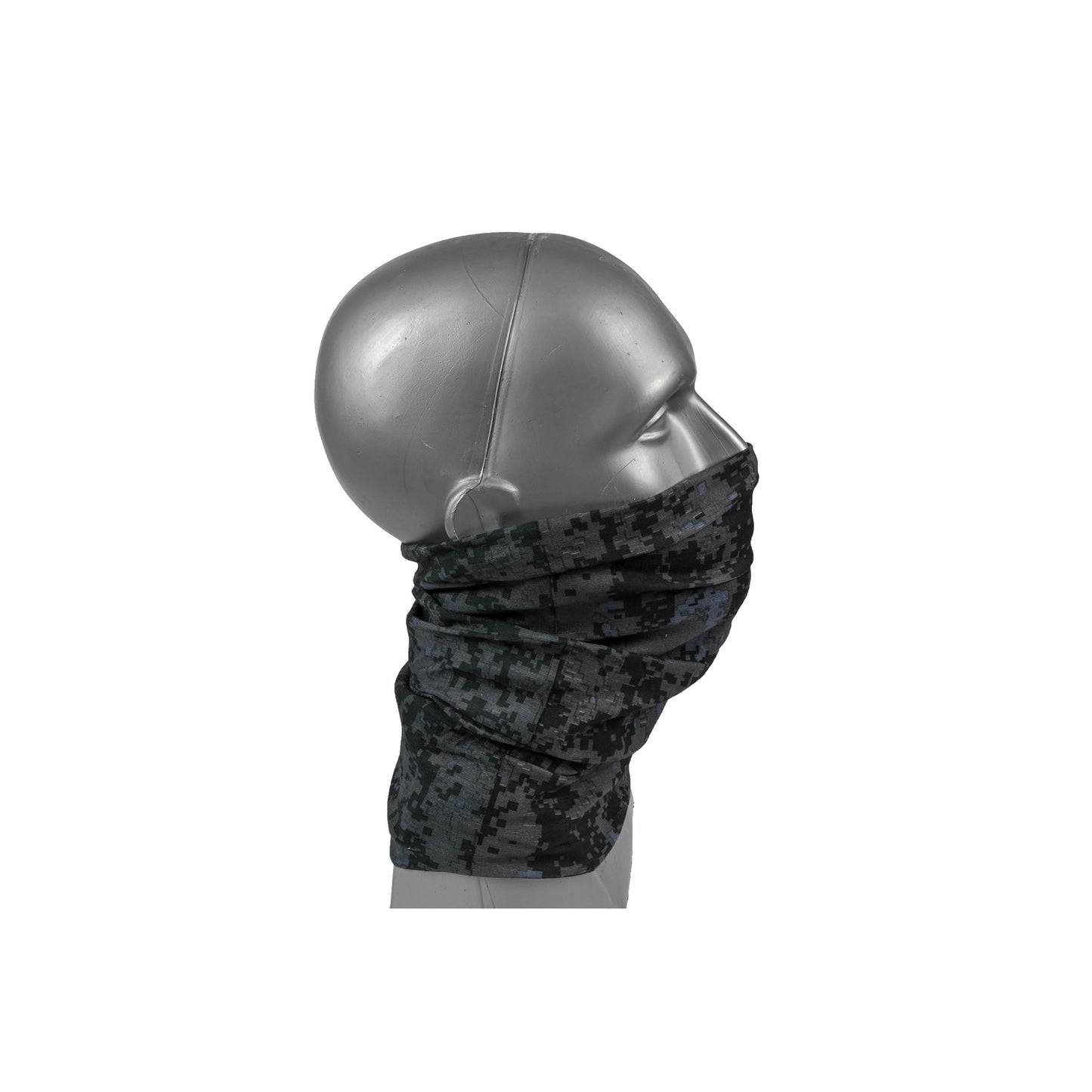 Schwarzer Nackenwärmer mit Digital-Camouflage-Muster, hochgezogen über Mund und Nase einer Schaufensterpuppe, Seitenansicht.