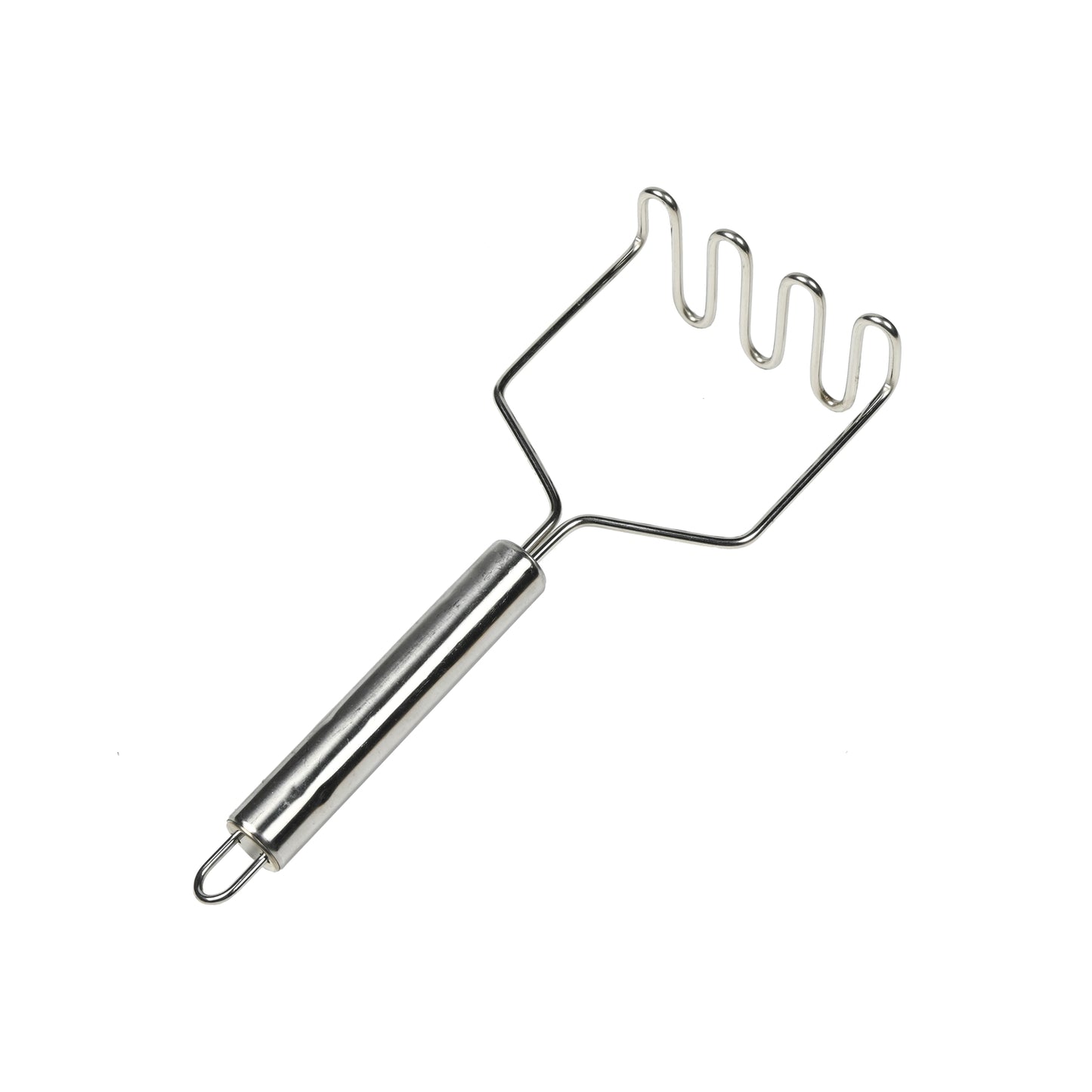Metallischer Kartoffelstampfer mit zylindrischem Griff und gewellter, aus Draht geformter Stampffläche, schräg auf weißem Hintergrund liegend.