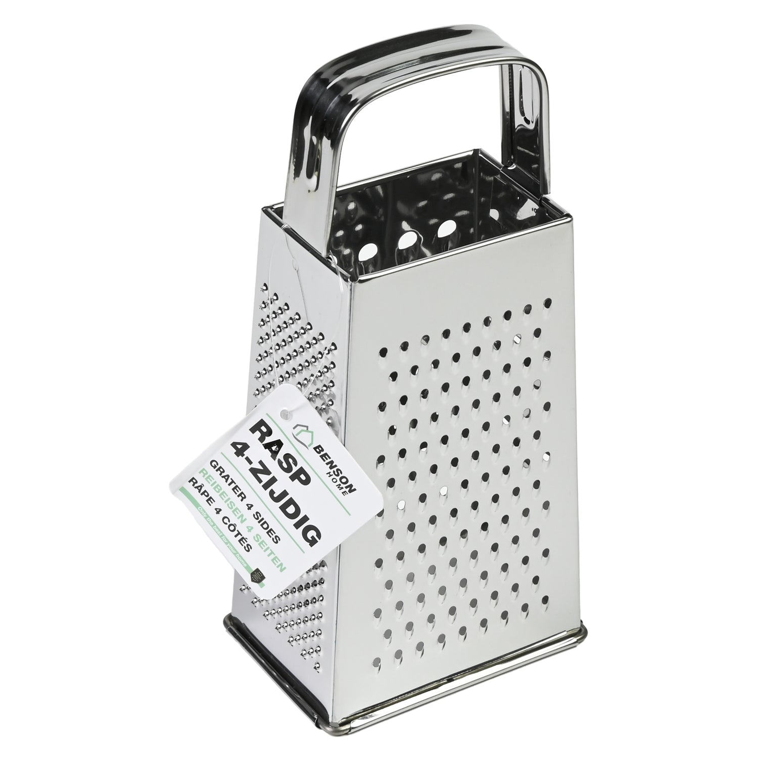 Vierseitige Küchenreibe aus Edelstahl mit Griff und verschiedenen Reibeflächen, versehen mit einem hängenden Produktetikett „Rasp 4-zijdig“, freigestellt auf weißem Hintergrund.