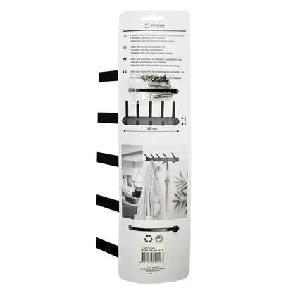 Rückseite der Verpackung der schwarzen Wandgarderobe mit Produktbeschreibung in mehreren Sprachen, beiliegenden Schrauben und Dübeln sowie Anwendungsbeispiel mit aufgehängten Kleidungsstücken.