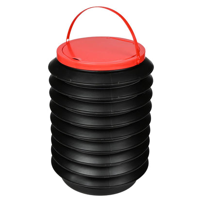 Schwarzer Falt-Eimer mit rotem Deckel und rotem Tragegriff, in vollständig ausgezogener Form dargestellt.