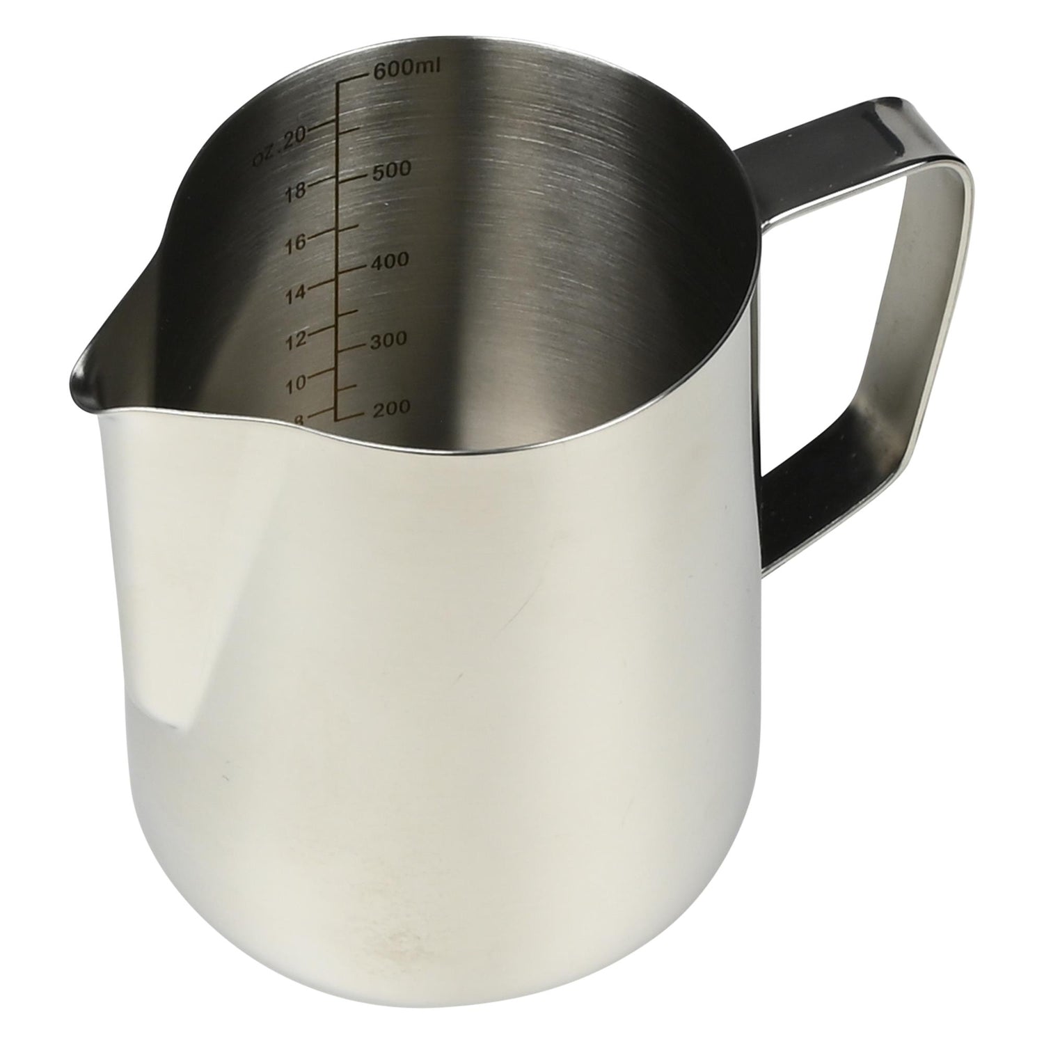 Edelstahl-Milchkännchen mit Ausgusstülle und Innenmarkierung bis 600 Milliliter, Ansicht leicht von oben.