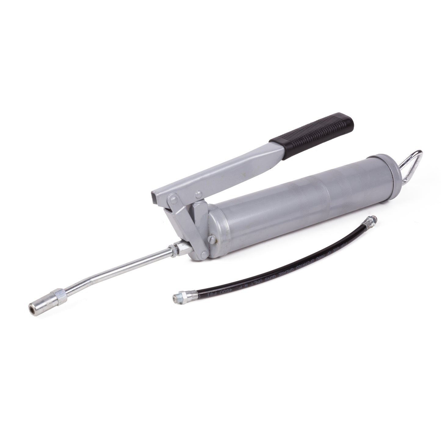 Handhebel-Fettpresse in liegender Position, silberfarbener Zylinder mit schwarzem Griff, vorne angeschlossene feste Metallleitung, daneben ein separater schwarzer flexibler Schlauch.